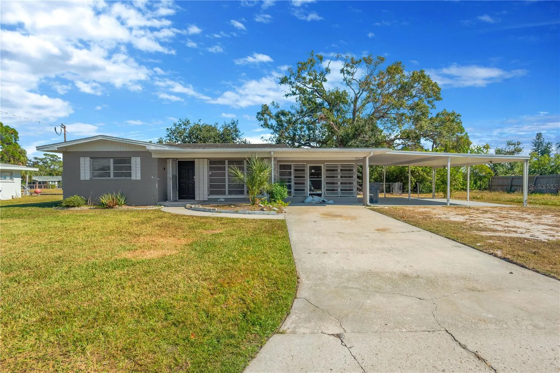 123 18th Street NW Ruskin FL 33570