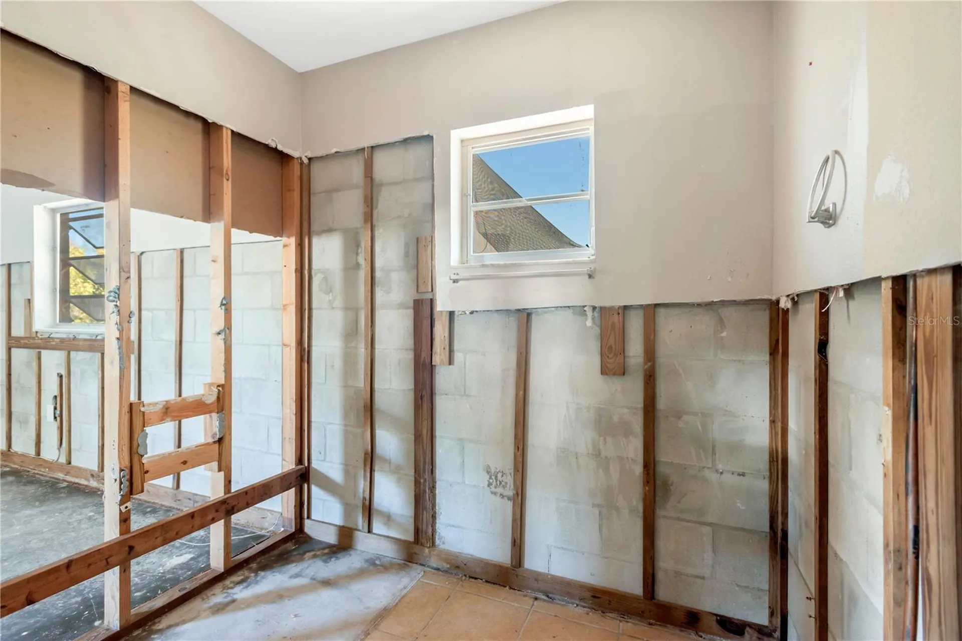 123 18th Street NW Ruskin FL 33570
