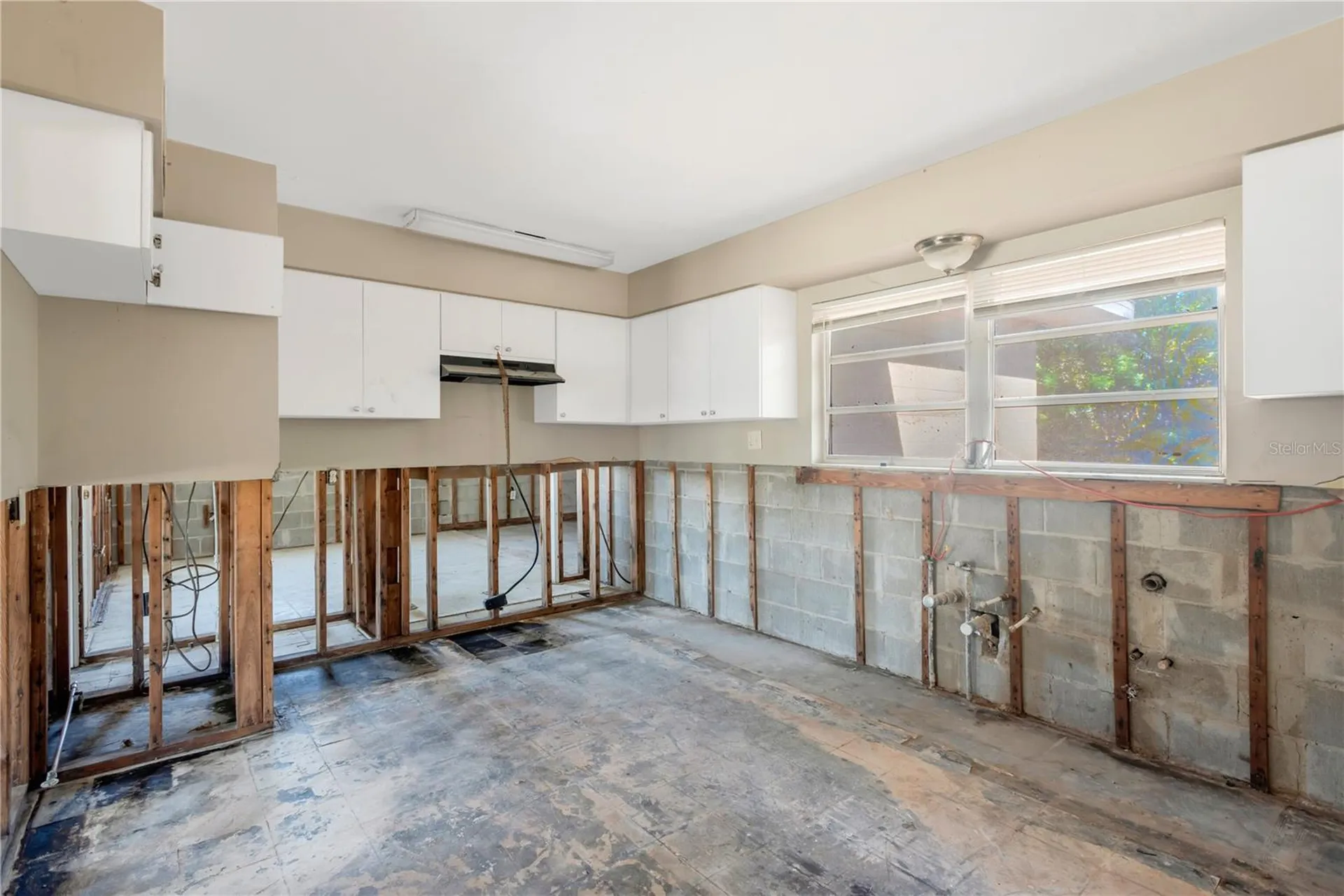 123 18th Street NW Ruskin FL 33570