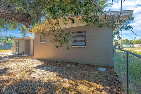 123 18th Street NW Ruskin FL 33570
