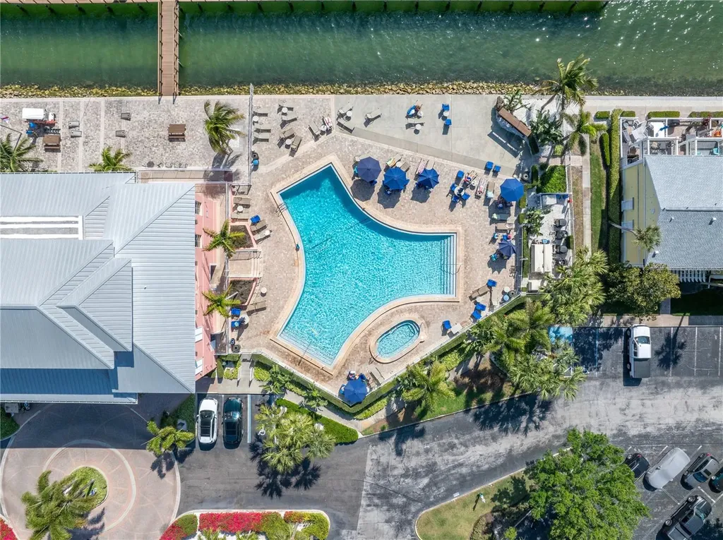 5072 Starfish Drive SE St Petersburg FL 33705
