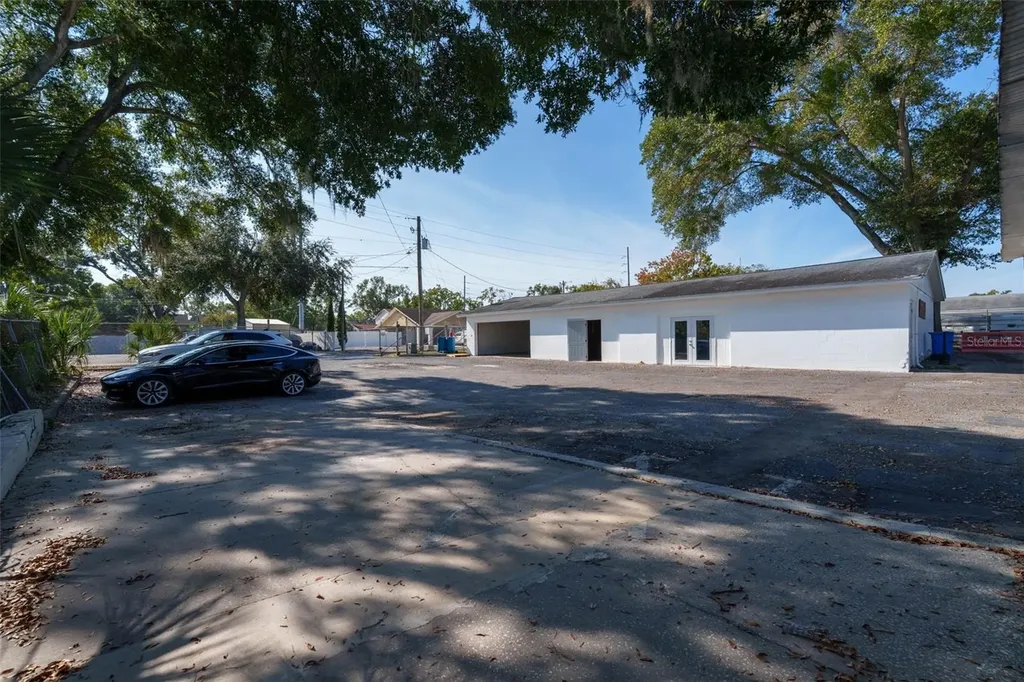 8202 N Armenia Avenue Tampa FL 33604