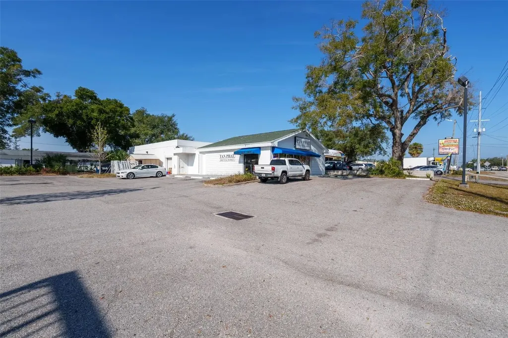 8202 N Armenia Avenue Tampa FL 33604