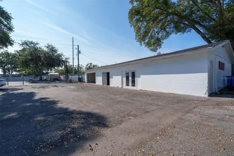 8202 N Armenia Avenue Tampa FL 33604