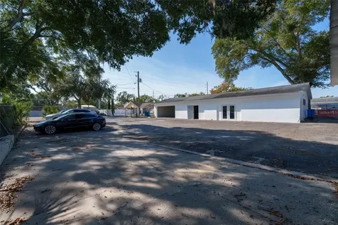 8202 N Armenia Avenue Tampa FL 33604