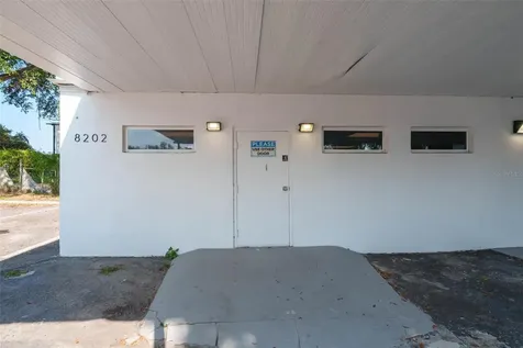 8202 N Armenia Avenue Tampa FL 33604