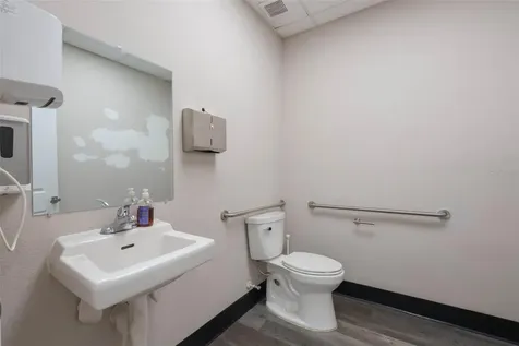 8202 N Armenia Avenue Tampa FL 33604