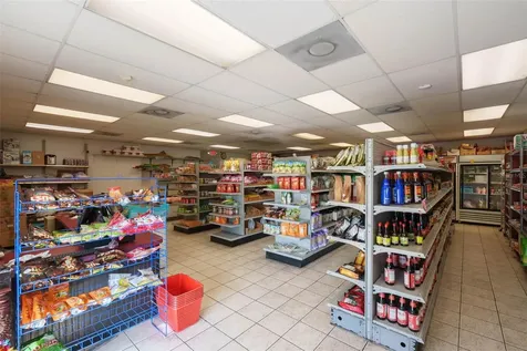 8202 N Armenia Avenue Tampa FL 33604