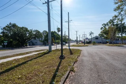 8202 N Armenia Avenue Tampa FL 33604