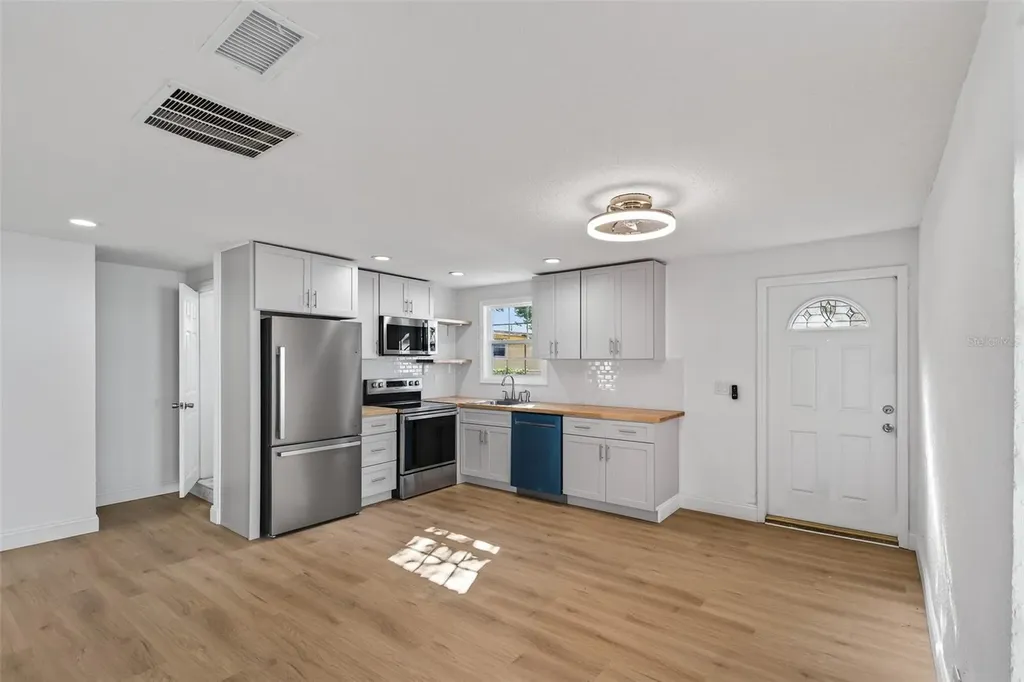 4545 12th Avenue S St Petersburg FL 33711