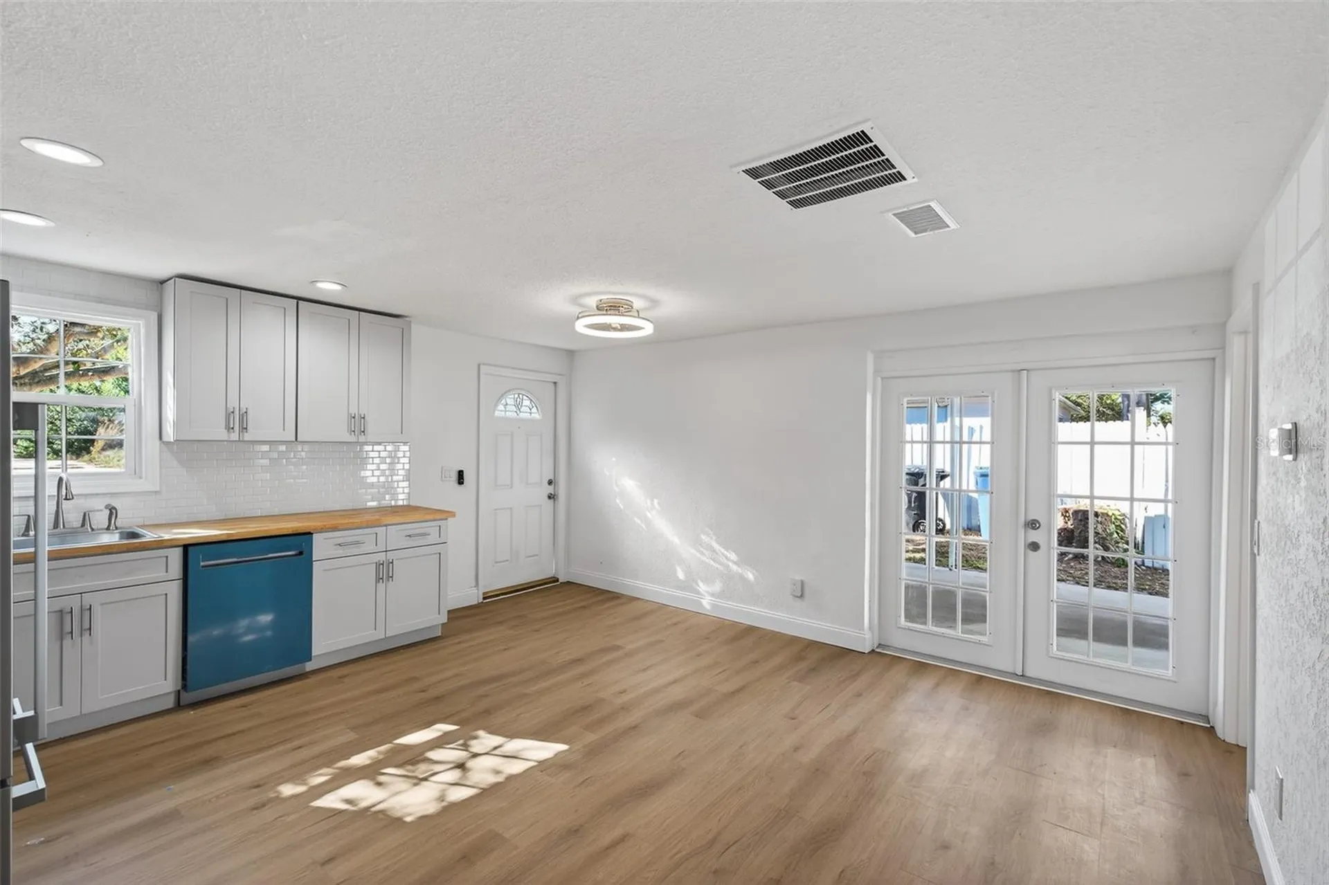 4545 12th Avenue S St Petersburg FL 33711