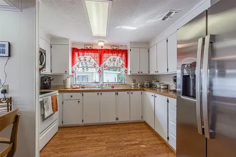 39353 Sycamore Lane Zephyrhills FL 33542