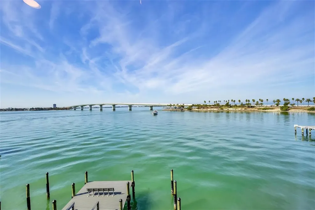 226 Golden Gate Point Sarasota FL 34236