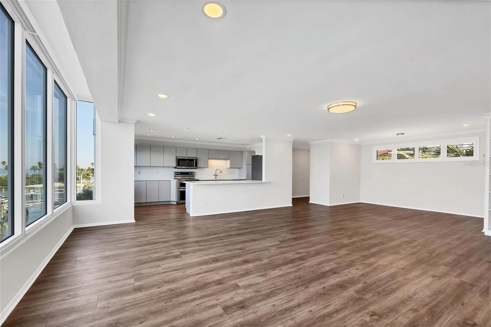 226 Golden Gate Point Sarasota FL 34236
