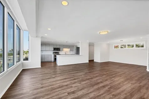 226 Golden Gate Point Sarasota FL 34236