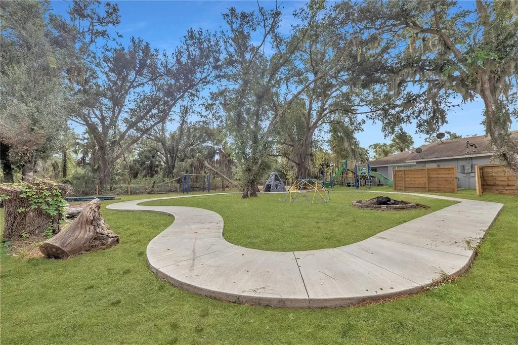 3694 Crandon Road North Port FL 34286