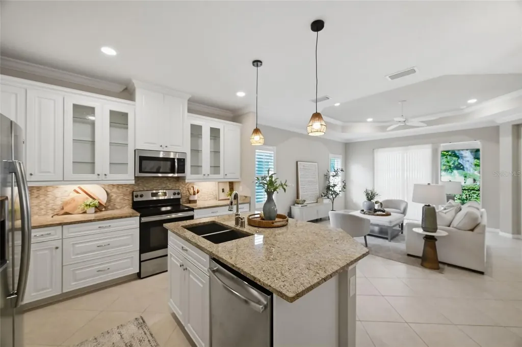 7108 Playa Bella Drive Bradenton FL 34209