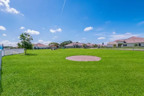 7108 Playa Bella Drive Bradenton FL 34209