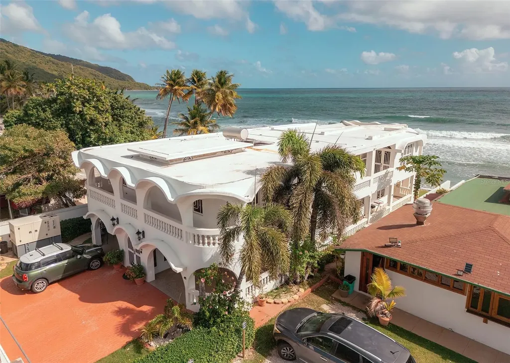 Carr # 3 Beach House Guardarraya Patillas PR 00723
