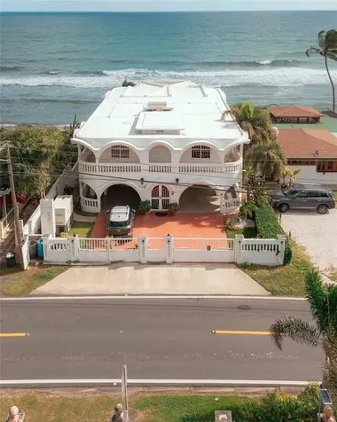 Carr # 3 Beach House Guardarraya Patillas PR 00723