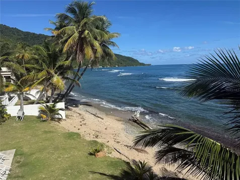 Carr # 3 Beach House Guardarraya Patillas PR 00723