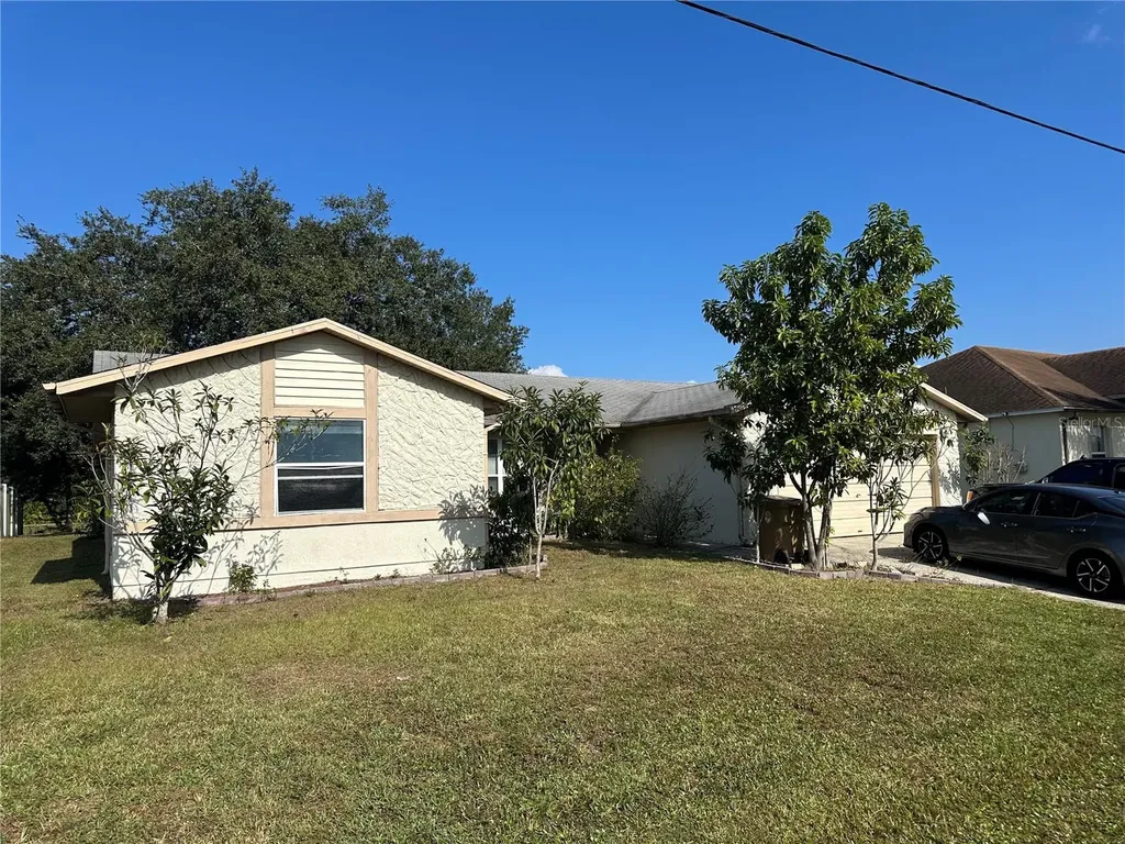 746 Maderia Court Kissimmee FL 34758