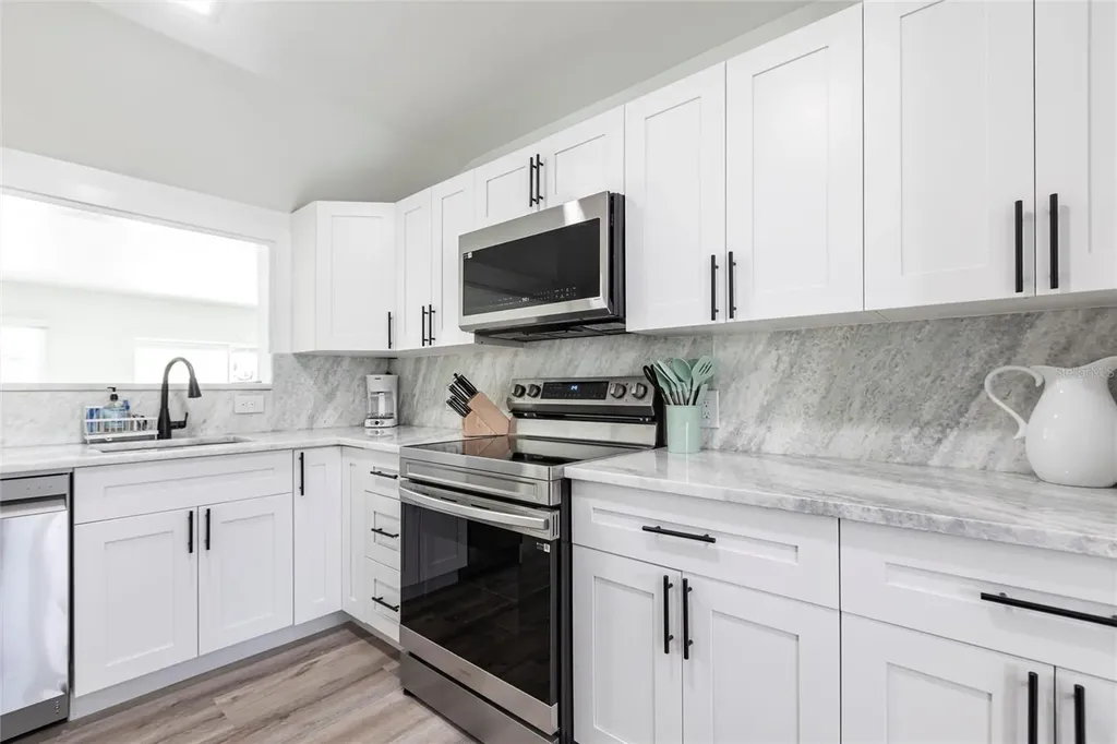 640 Broadway Street Longboat Key FL 34228