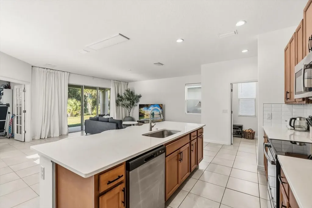 5277 Royal Point Avenue Kissimmee FL 34746