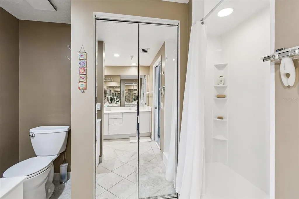 4953 Bacopa Lane S St Petersburg FL 33715