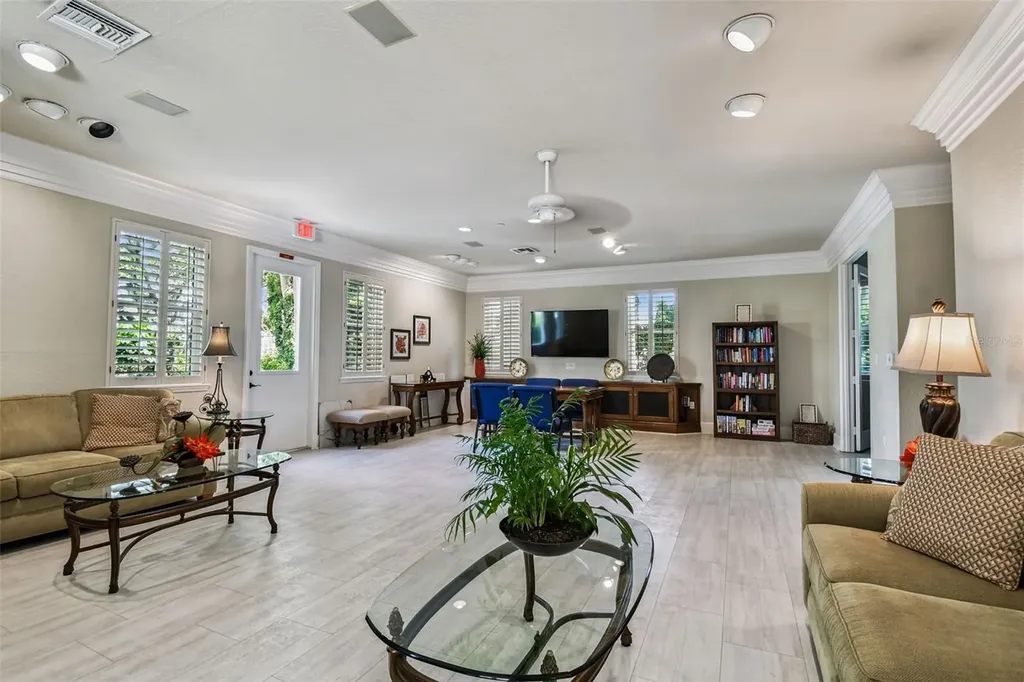 4953 Bacopa Lane S St Petersburg FL 33715