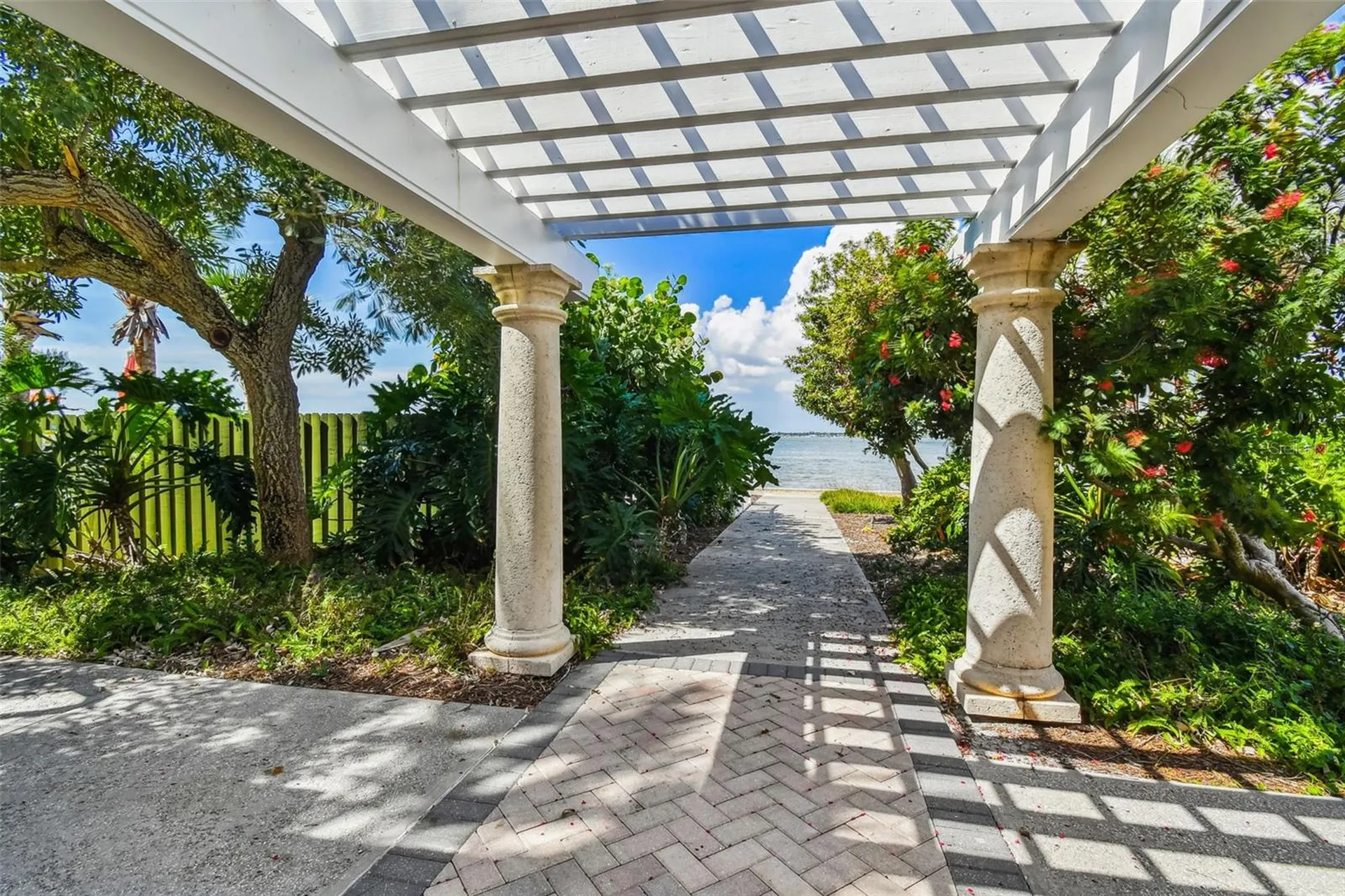 4953 Bacopa Lane S St Petersburg FL 33715
