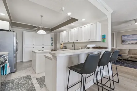 4953 Bacopa Lane S St Petersburg FL 33715