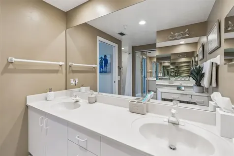 4953 Bacopa Lane S St Petersburg FL 33715