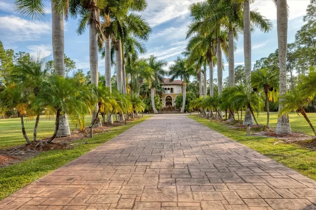3657 Tropicaire Boulevard North Port FL 34286