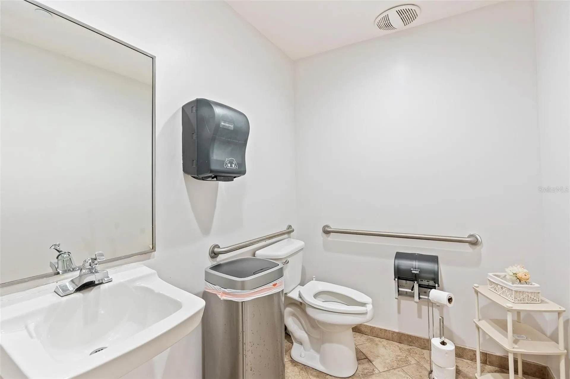 8865 Commodity Circle Orlando FL 32819
