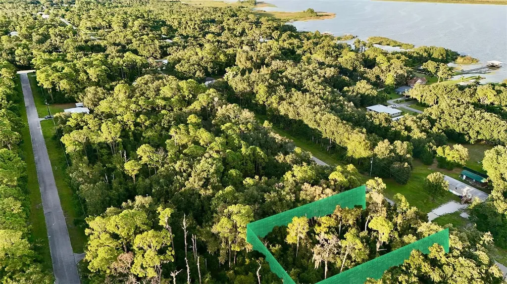 438 Highlands Lake Drive Lake Placid FL 33852