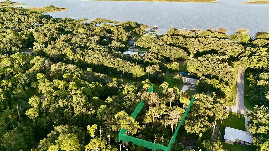 438 Highlands Lake Drive Lake Placid FL 33852