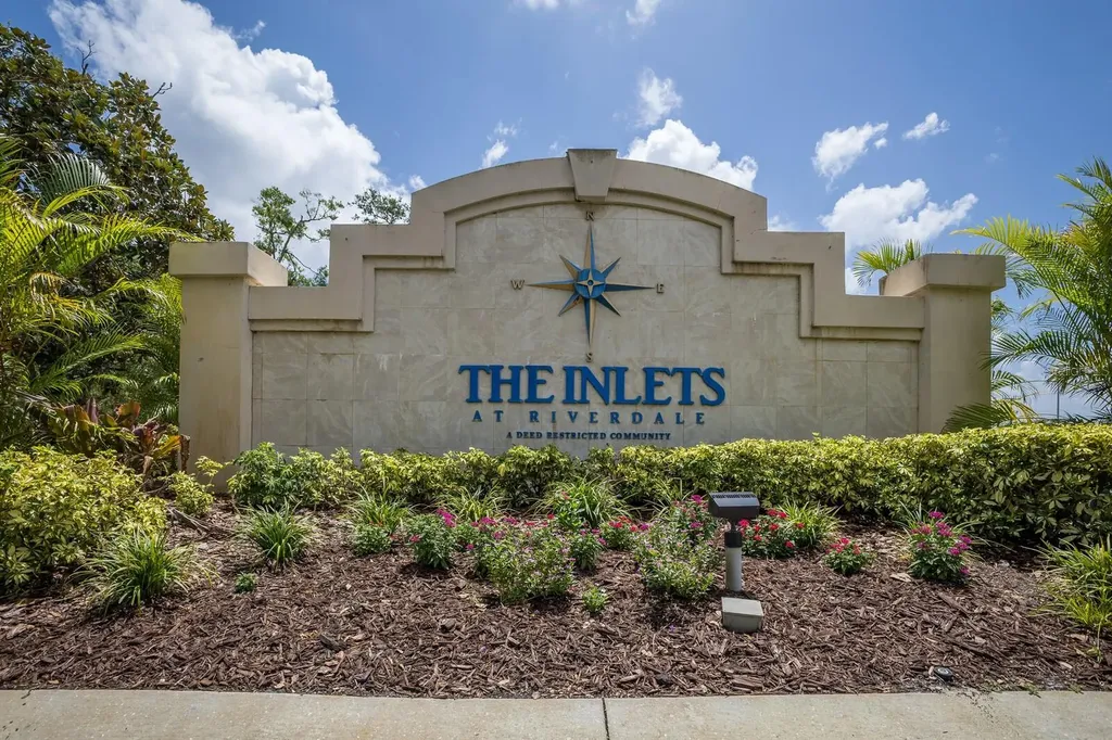 4721 Mainsail Drive Bradenton FL 34208