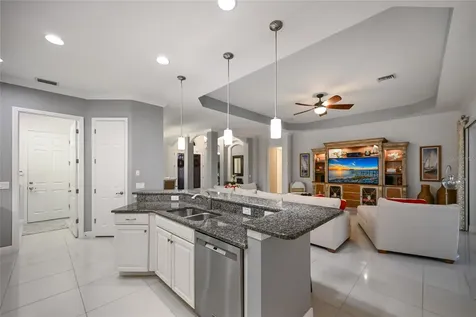 4721 Mainsail Drive Bradenton FL 34208