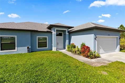 2953 Everglades Boulevard N Naples FL 34120