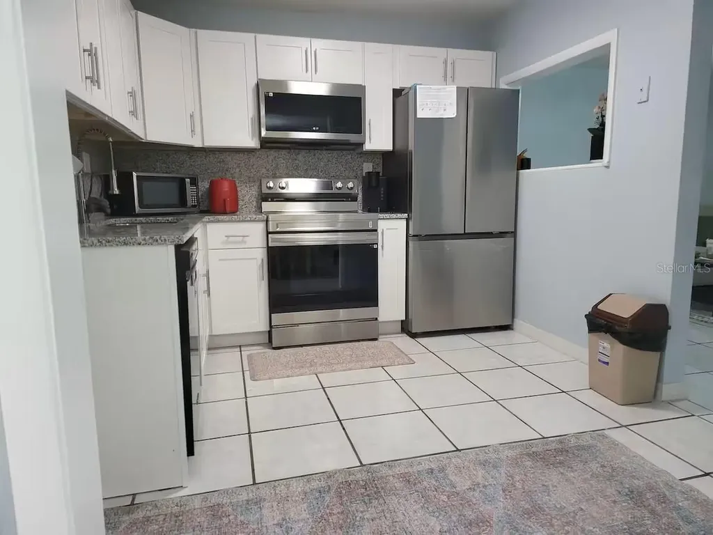 3552 38th Avenue N St Petersburg FL 33713