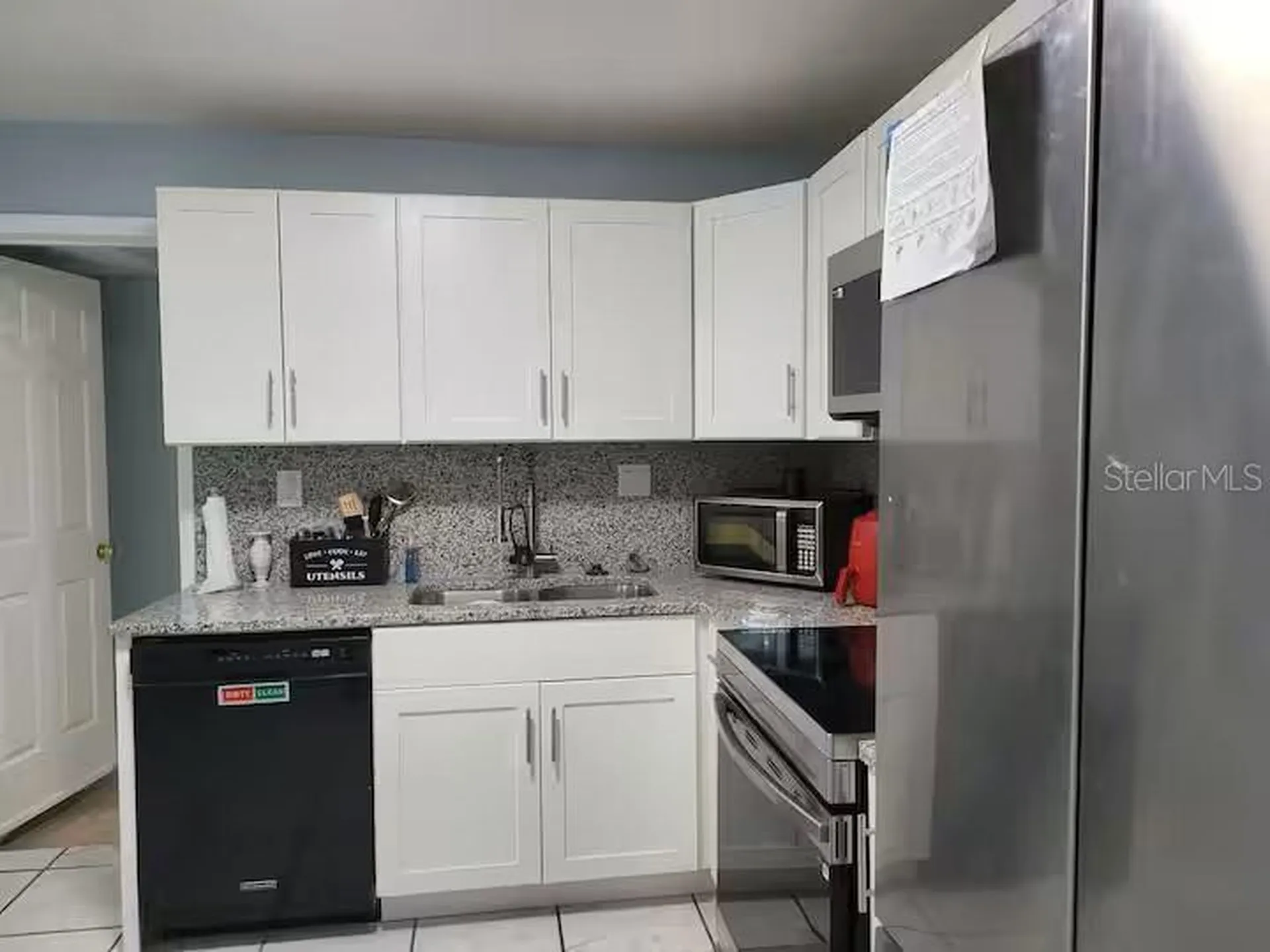 3552 38th Avenue N St Petersburg FL 33713