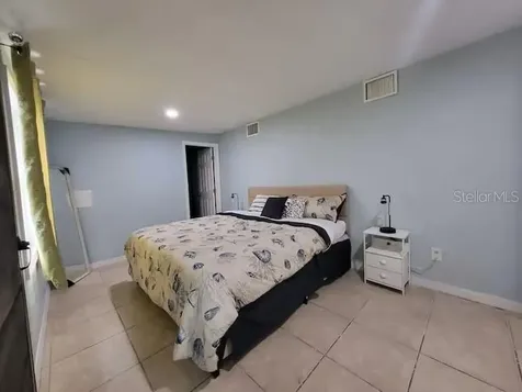 3552 38th Avenue N St Petersburg FL 33713