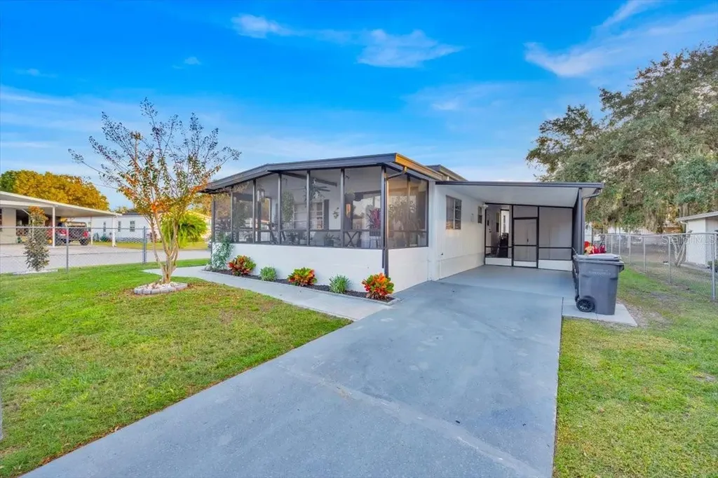 24 Flamingo Boulevard Winter Haven FL 33880