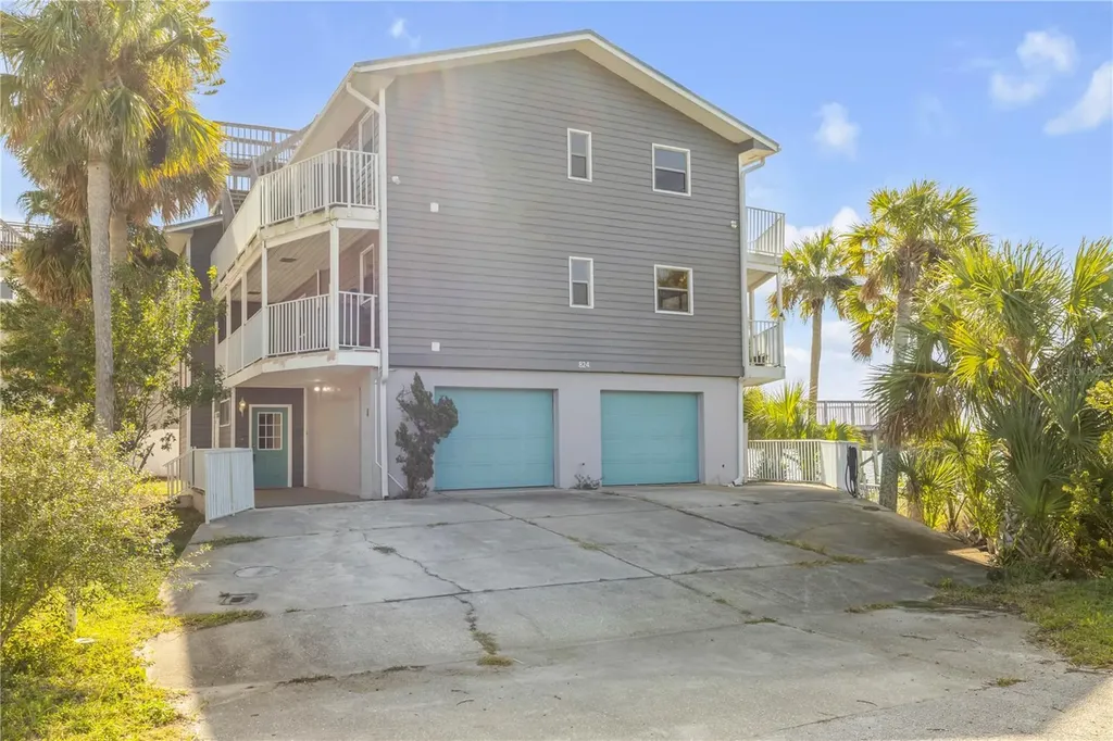 824 Eel Avenue New Smyrna Beach FL 32169