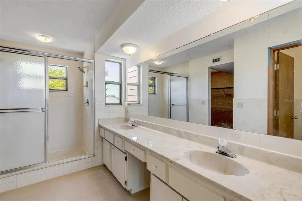 824 Eel Avenue New Smyrna Beach FL 32169