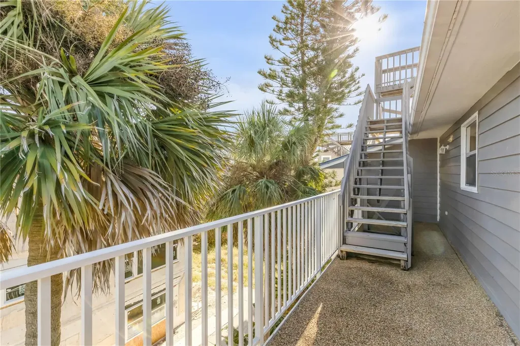824 Eel Avenue New Smyrna Beach FL 32169
