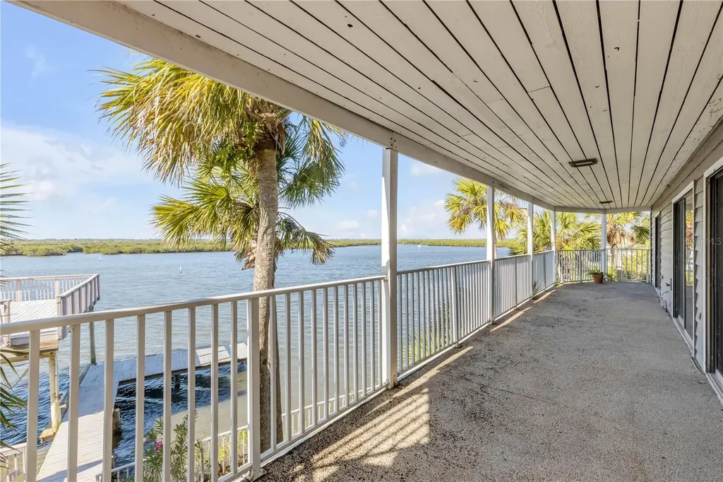 824 Eel Avenue New Smyrna Beach FL 32169