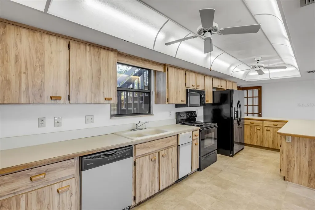 824 Eel Avenue New Smyrna Beach FL 32169