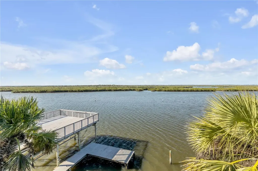 824 Eel Avenue New Smyrna Beach FL 32169